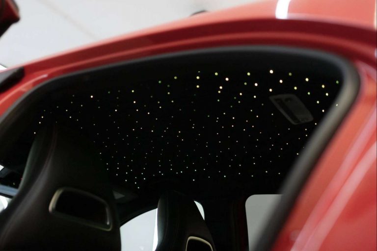 Madrid Audio instala luces de tipo LED en el interior de los vehículos
