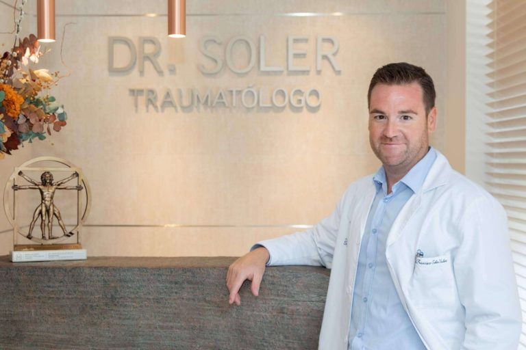 El Dr. Soler Valero y su exclusiva técnica mínimamente invasiva de colocación de prótesis de cadera