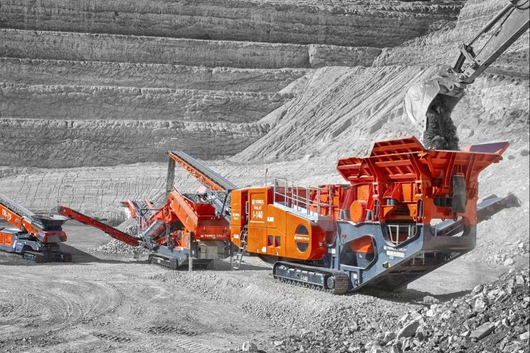 La maquinaria pesada de la empresa MYCSA para el sector minero