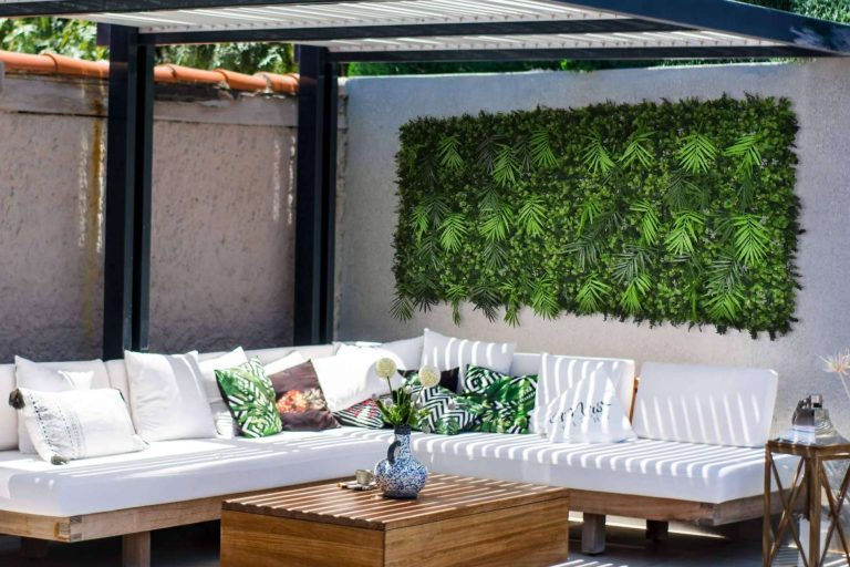 ¿Cómo instalar un jardín vertical artificial en casa?, con JardínVertical.es