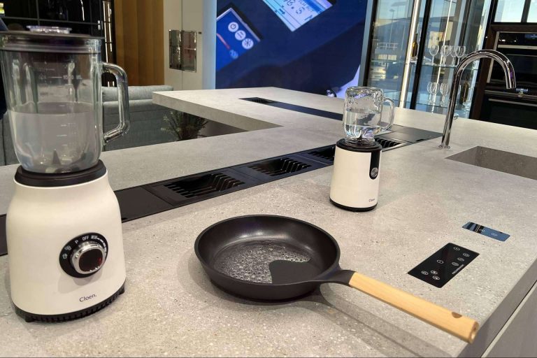 Cloen, la cocina invisible que además transmite electricidad inalámbrica