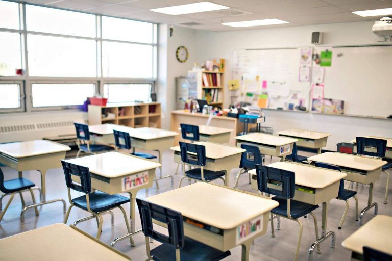 Encontrar algunos de los mejores colegios de España privados con Kidstudia