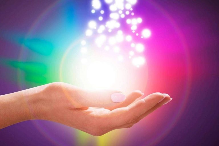 ¿Cómo se relacionan el universo y las uñas?