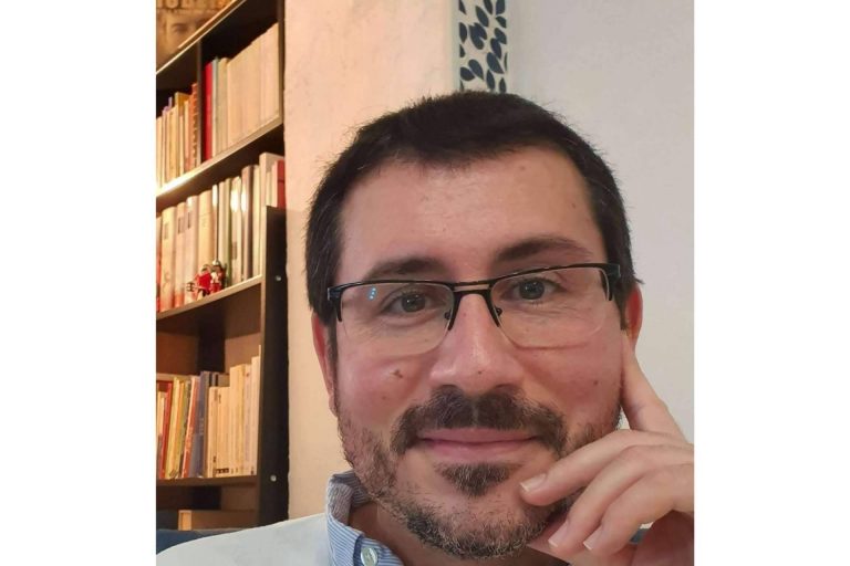 La primera novela del escritor y poeta Gregorio Muelas, El primer tetrarca, se mantiene como uno de los libros más vendidos en la categoría de novela histórica en El Corte Inglés