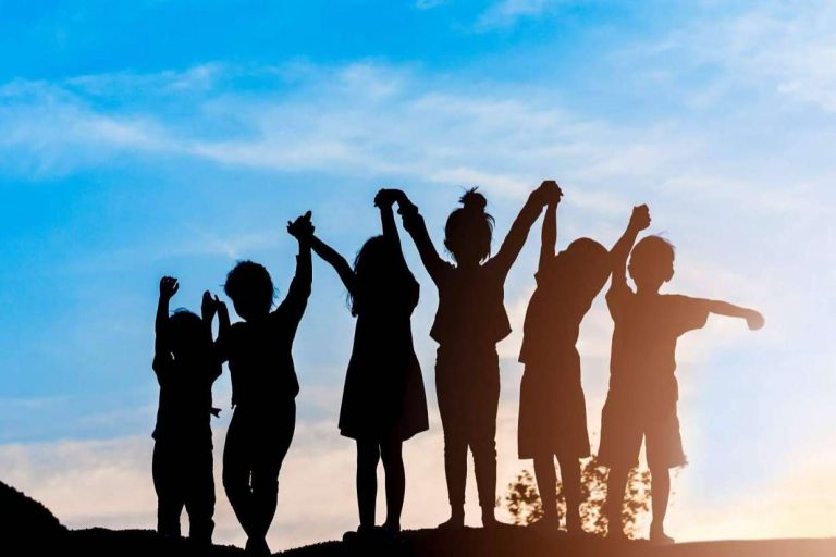 Actividades deportivas ideales para conectar con la naturaleza desde pequeño