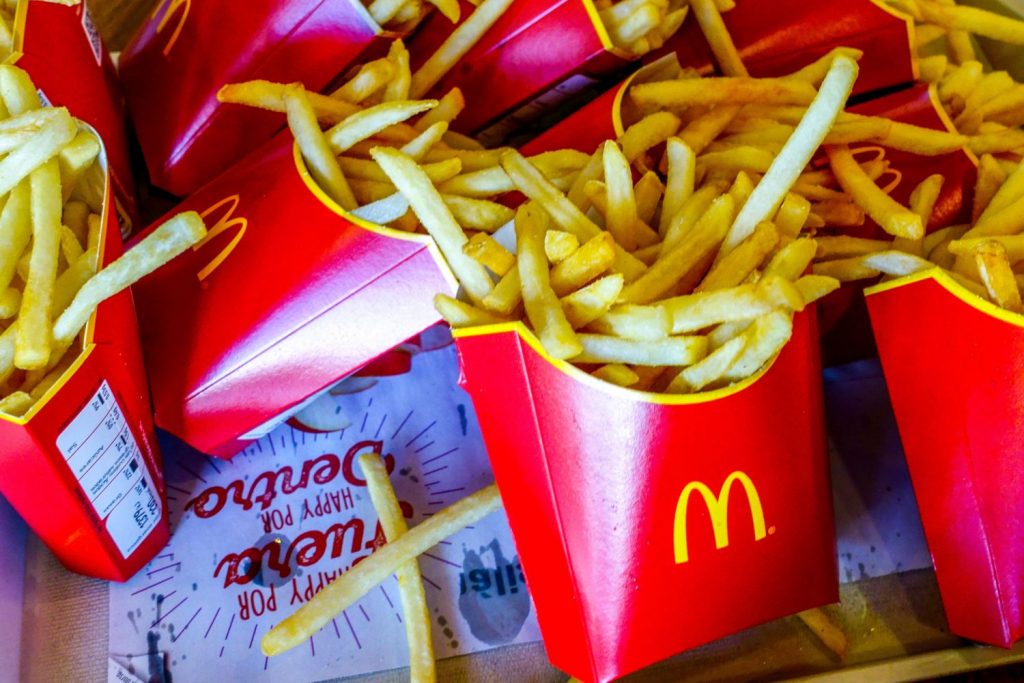 El truco para que tus patatas fritas caseras sepan igual que las del McDonald’s 289 Críticas sobre los modos de producción