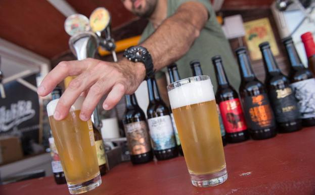 Este es el pueblo de España donde se bebe más cerveza en el mundo