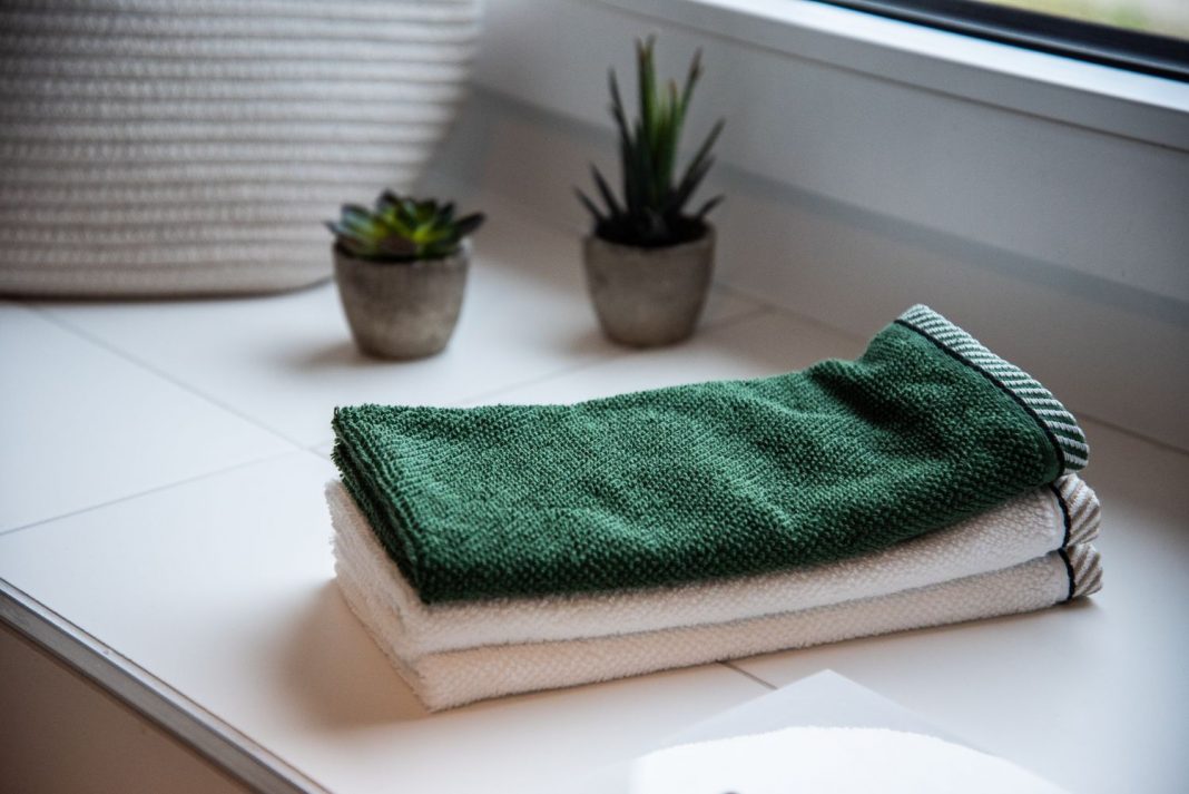 El secreto para que tus toallas no pierdan el color es este