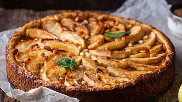 La irresistible tarta de manzana que puedes hacer en la freidora de aire
