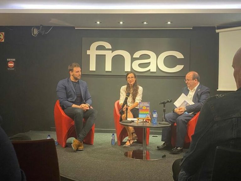 Iceta suspende la visibilización LGTBI en el deporte y dice que le falta «bastante» por mejorar