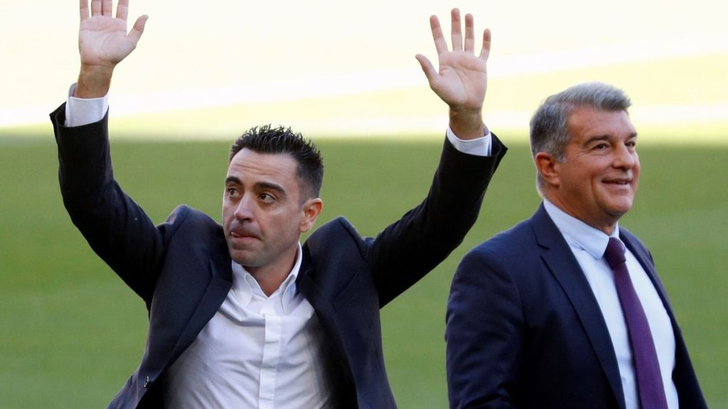 ¿A quiénes le debe el Barcelona?