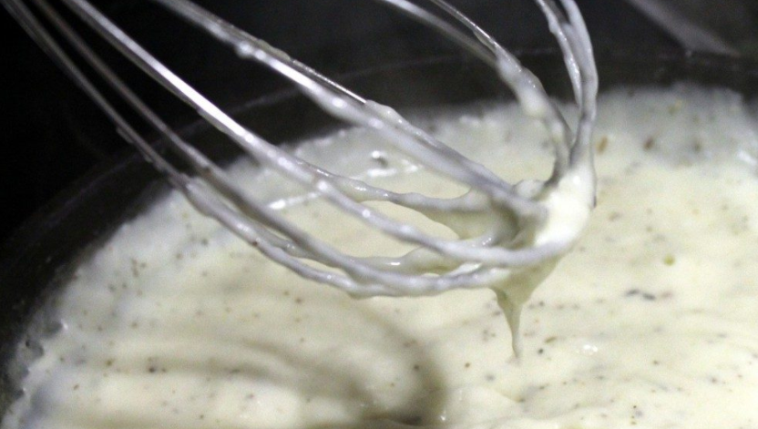 El Truco Para Que La Bechamel De Las Croquetas Caseras Quede Cremosa Y Sabrosa 111 El Truco Infalible Para Evitar Los Grumos, Otros De Los Errores Comunes Que Cometemos