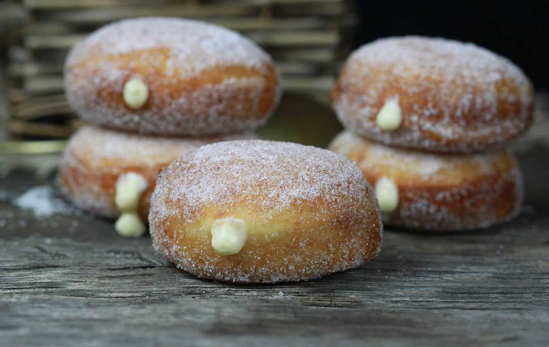 Berlinas rellenas de crema: la merienda más dulce que nadie resiste