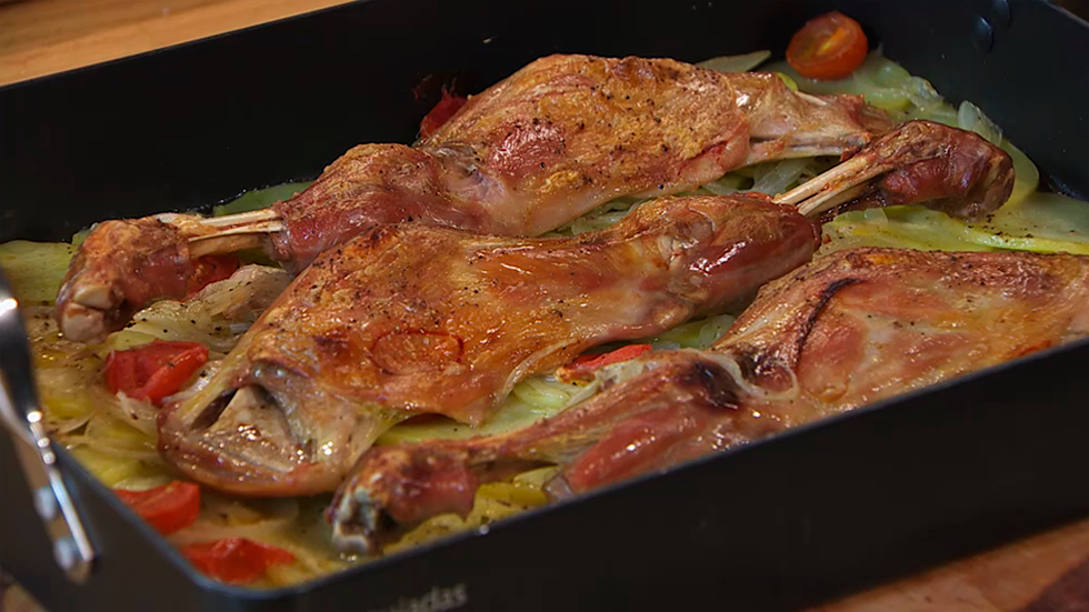 Cabrito Lechal Al Horno: Cómo Prepararlo Para Que No Se Te Queme O Se Seque