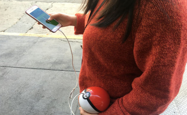 Los Accesorios Más Extraños Que Se Han Creado Para Pokémon Go