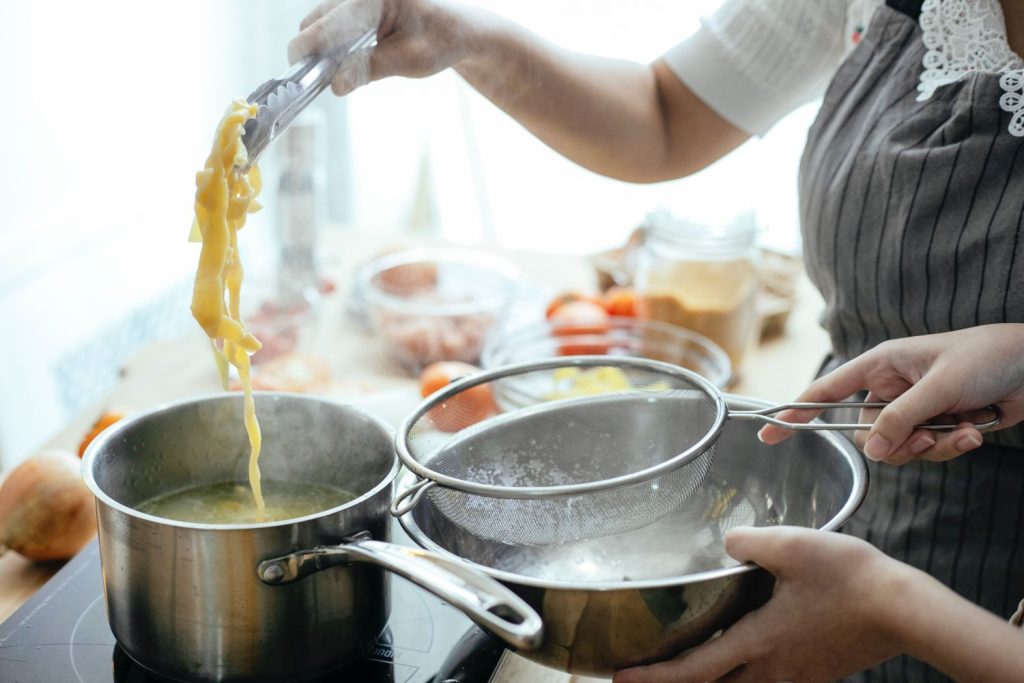 Dabiz Munoz te ensena a preparar unos espaguetis caldosos con un ingrediente sorpresa2 1