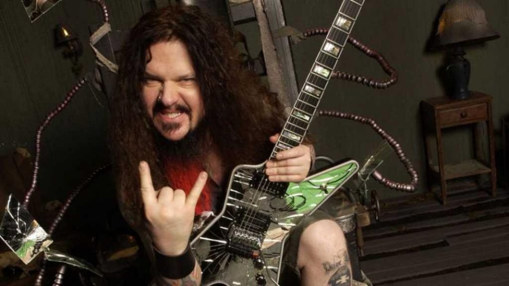 Arsenio Puro y otros artistas famosos que han muerto sobre el escenario 101 Famosos que han muerto sobre el escenario: Dimebag Darrell