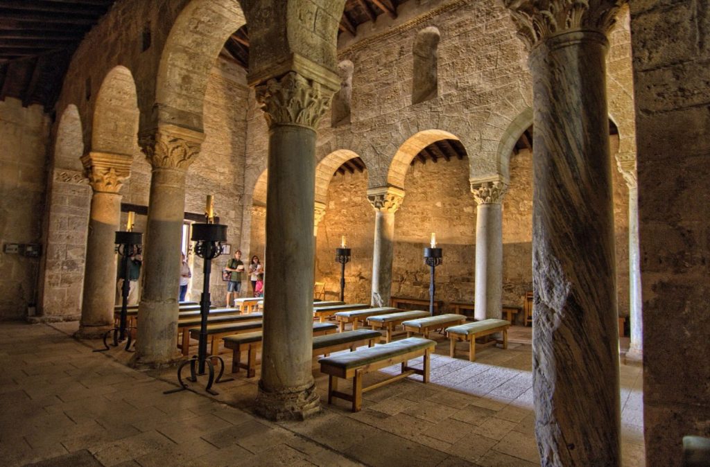 Pero El Ornato De La Iglesia De San Juan De Baños No Quedó Allí