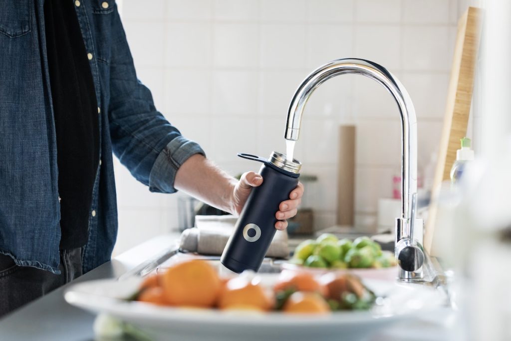 El dúo imbatible: lejía y agua