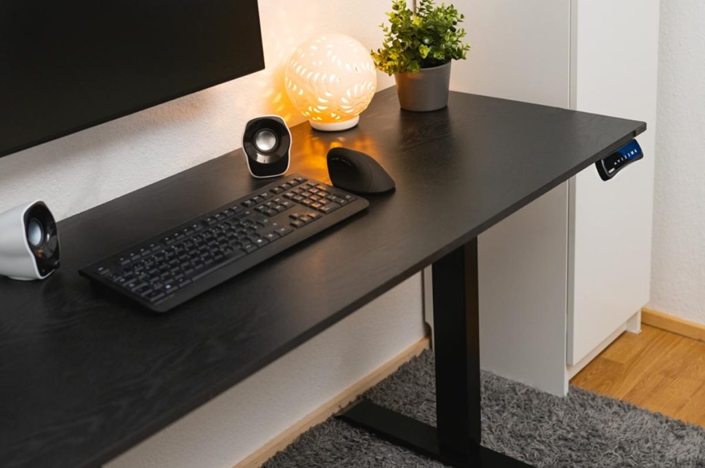 Escritorios elevables: estos son los mejores para sacarle partido a la jornada 16 Escritorios elevables Trotten