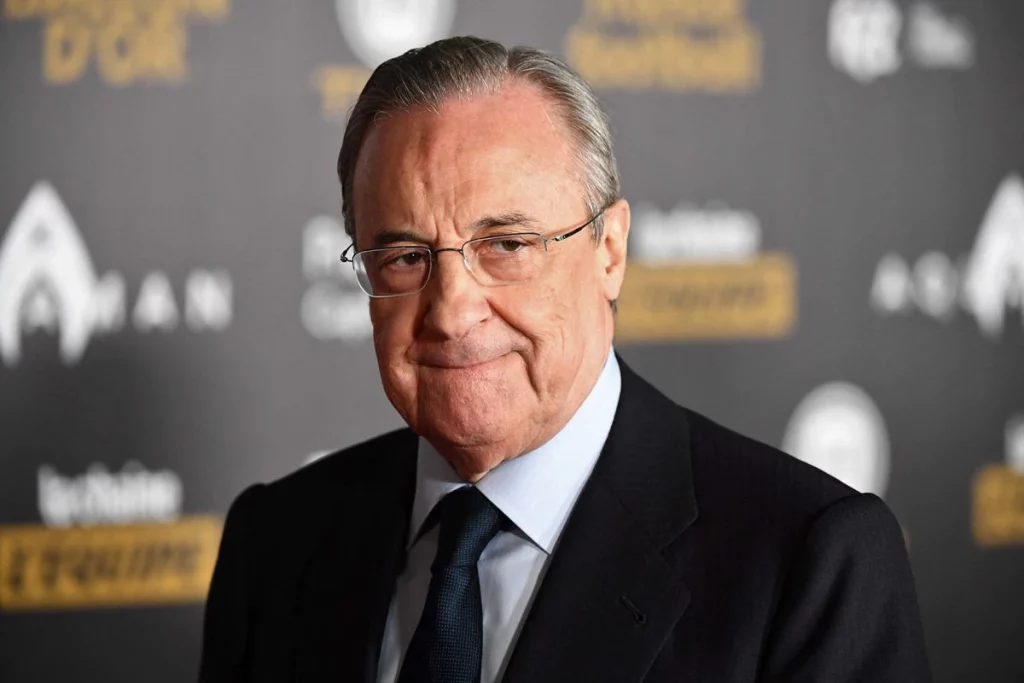 Entre estos cuatro jugadores está la delantera futura del Real Madrid 11 Florentino Pérez ha dado el sí a tales operaciones
