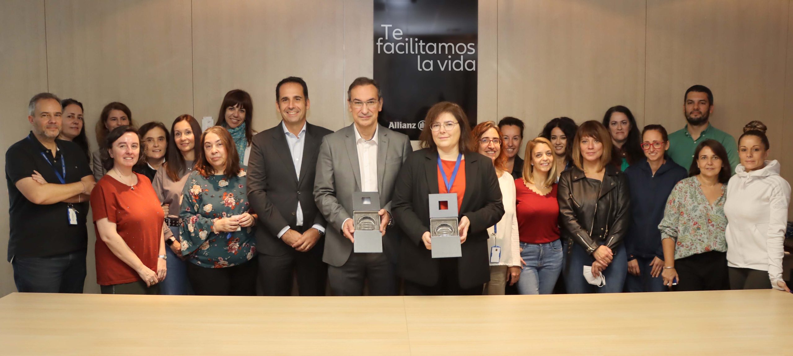 Allianz Partners España, reconocida en dos de las categorías del 'Global Recognition Program 2021' 1 GRP Grupo LQ scaled