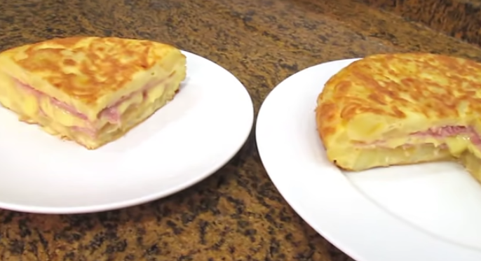 Tortilla de patatas con jamón york y queso: la mezcla para hacerla perfecta 271 comida