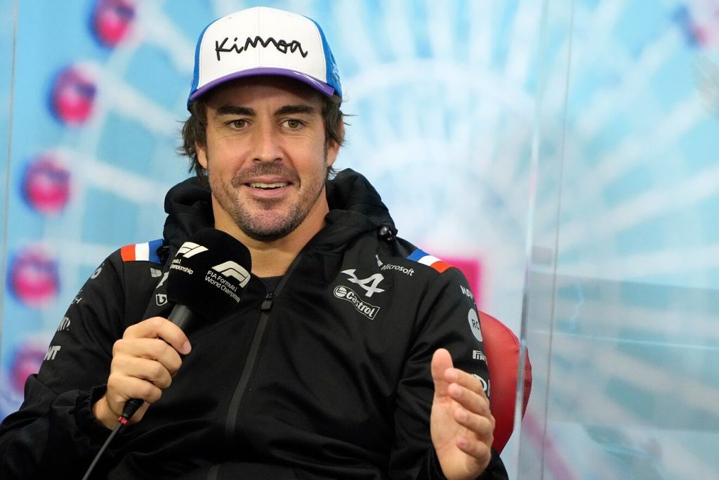 Japón le sonríe a Fernando Alonso