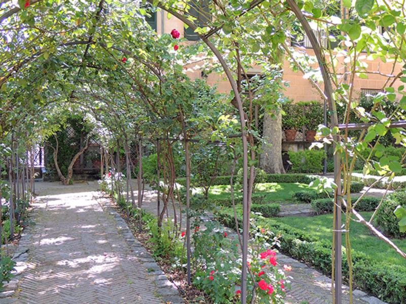 Jardín Del Príncipe De Anglona, El Más Oculto De Madrid