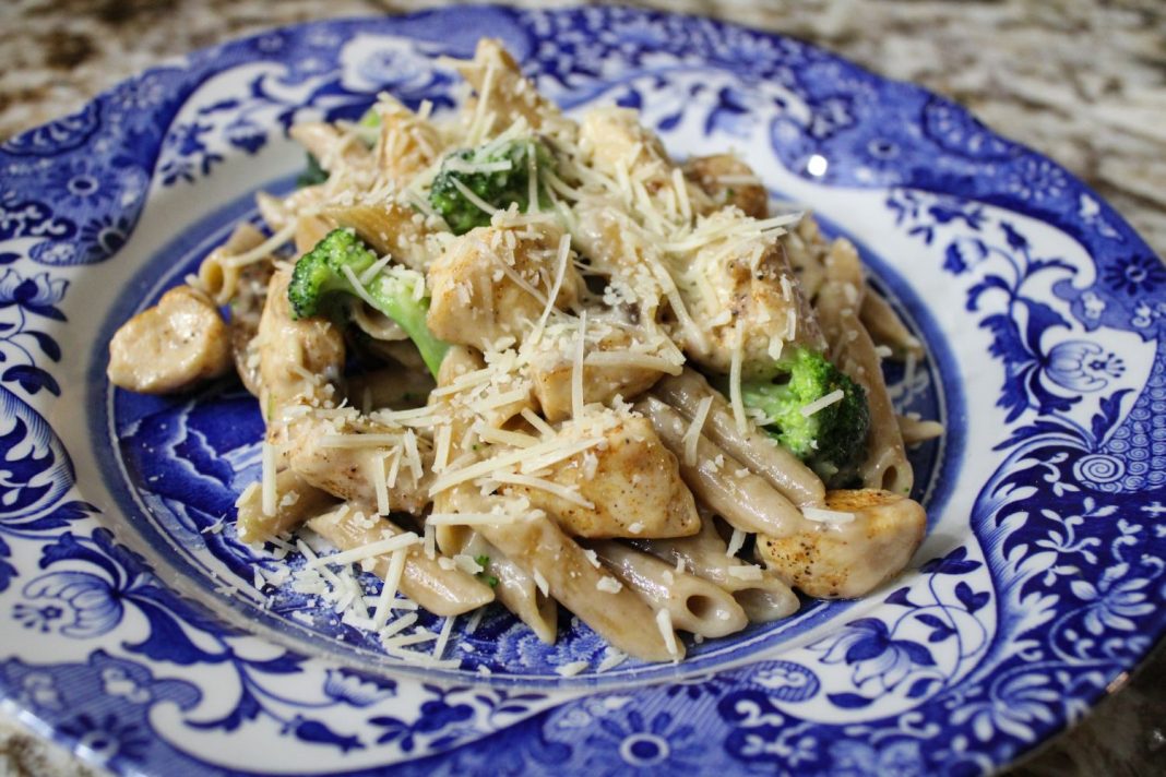 La receta rápida de macarrones con atún que nunca te quedará líquida