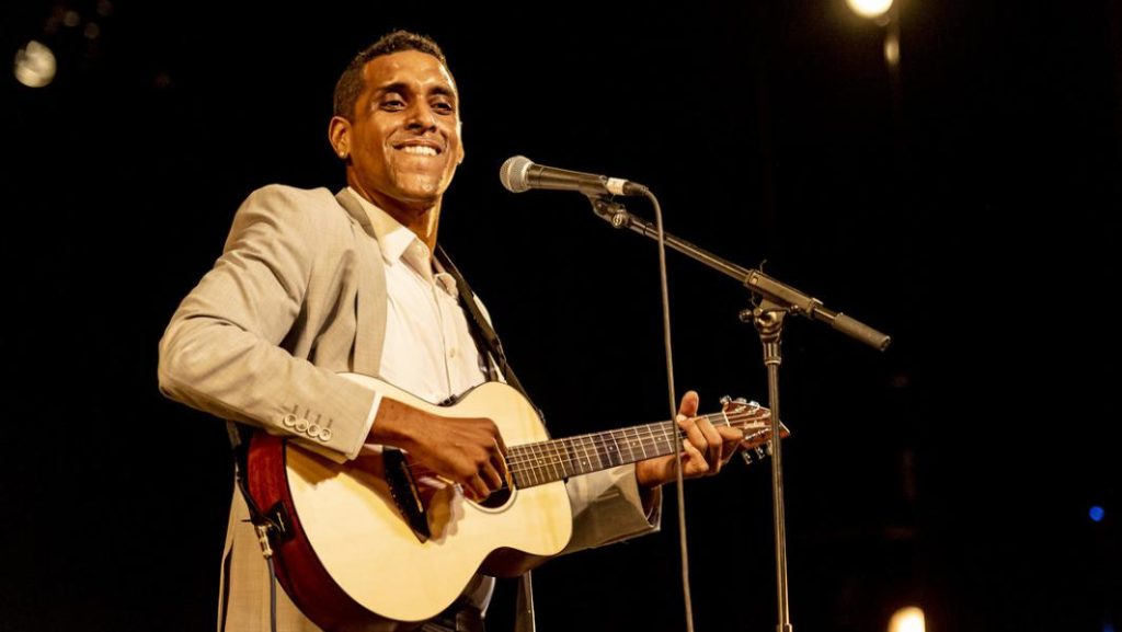 Arsenio Puro y otros artistas famosos que han muerto sobre el escenario 105 Famosos que han muerto sobre el escenario: Mikaben