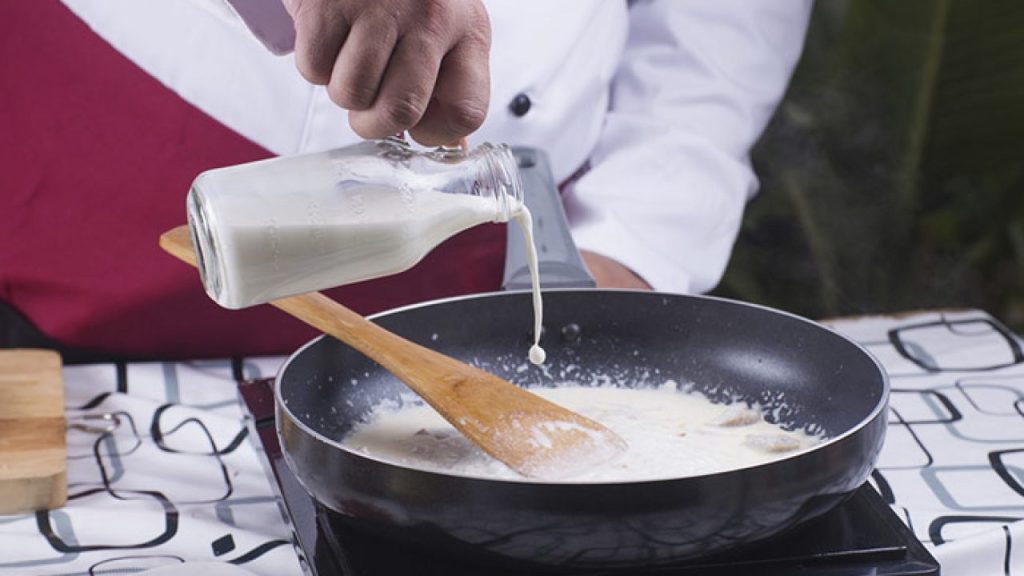 ¿En qué recetas la nata resulta primordial?