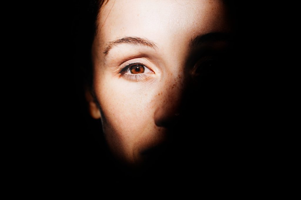 Soluciona las ojeras con posos de café