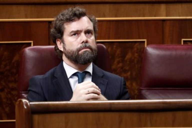 Iván Espinosa de los Monteros busca en Twitter lo que no consiguió en el Congreso