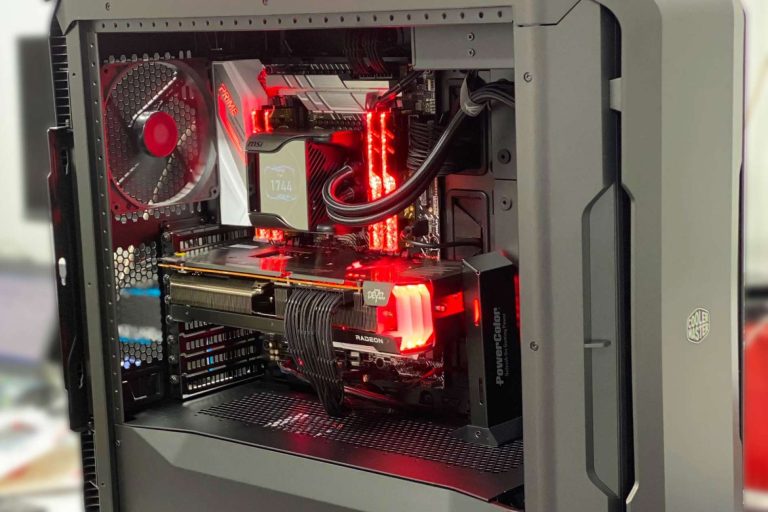 Opirata permite configurar un PC gaming