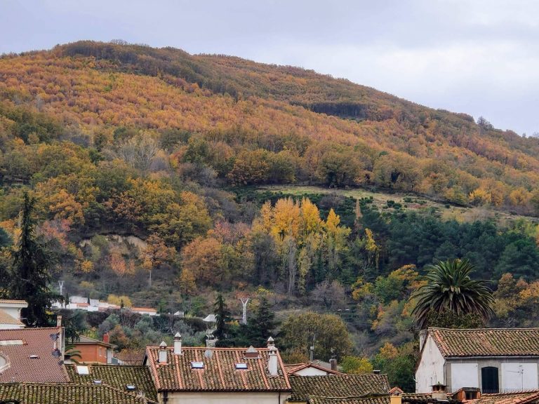 Vive Baños de Montemayor, un espacio para celebrar el Otoño Mágico