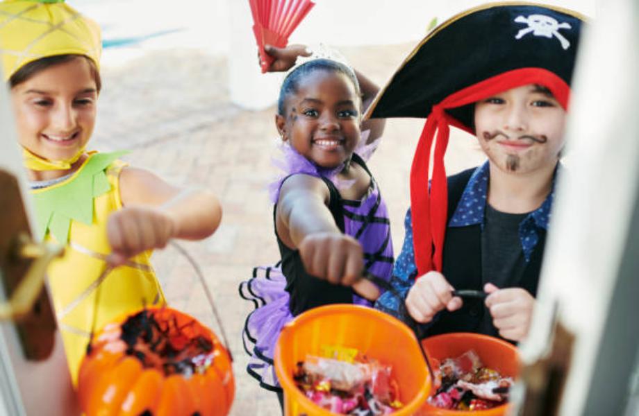 La primera vez que se usó "trick-or-treat" en Halloween