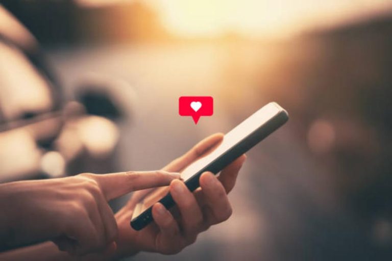 Tinder para famosos: así puedes acceder aunque no seas uno de ellos
