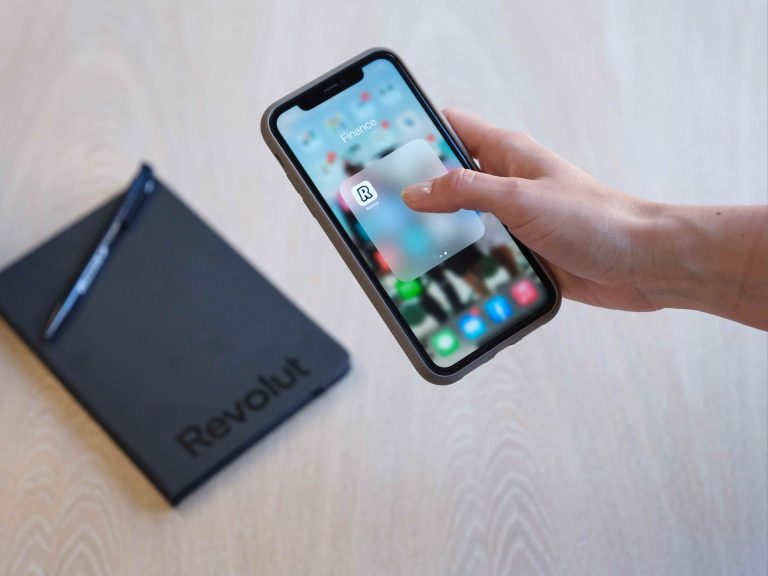 Tu nueva cuenta bancaria te «regala» una suscripción a Tinder