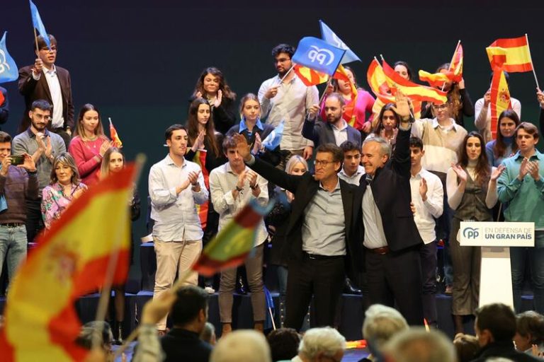 Feijóo (PP) dice que Sánchez quiere «financiar su último año en La Moncloa y su campaña electoral» con los PGE