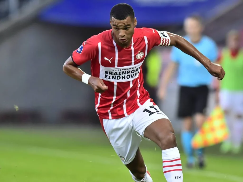 Florentino Pérez ya tiene un plan para renovar la delantera del Real Madrid 82 El posible acecho hacia Cody Gakpo