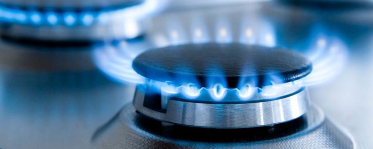 Los 27 buscan un acuerdo para poner tope al precio del gas, divididos en dos bloques