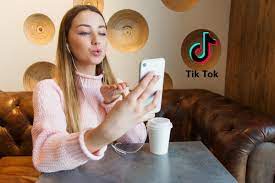 ¿Cómo se accede a TikTok Now?