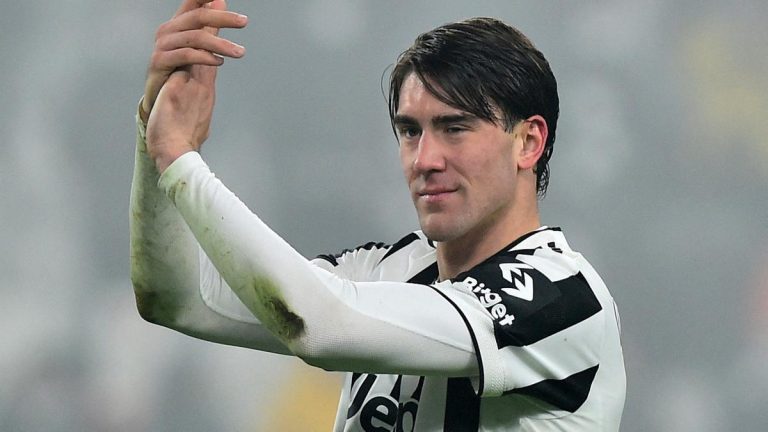 El fichaje de Vlahovic por el Atlético ya solo tiene un rival