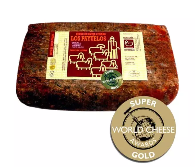 El mejor queso español 2022. El queso Pata de Mulo Curado Los Payuelos de la Quesería Artesanal Los Payuelos en León