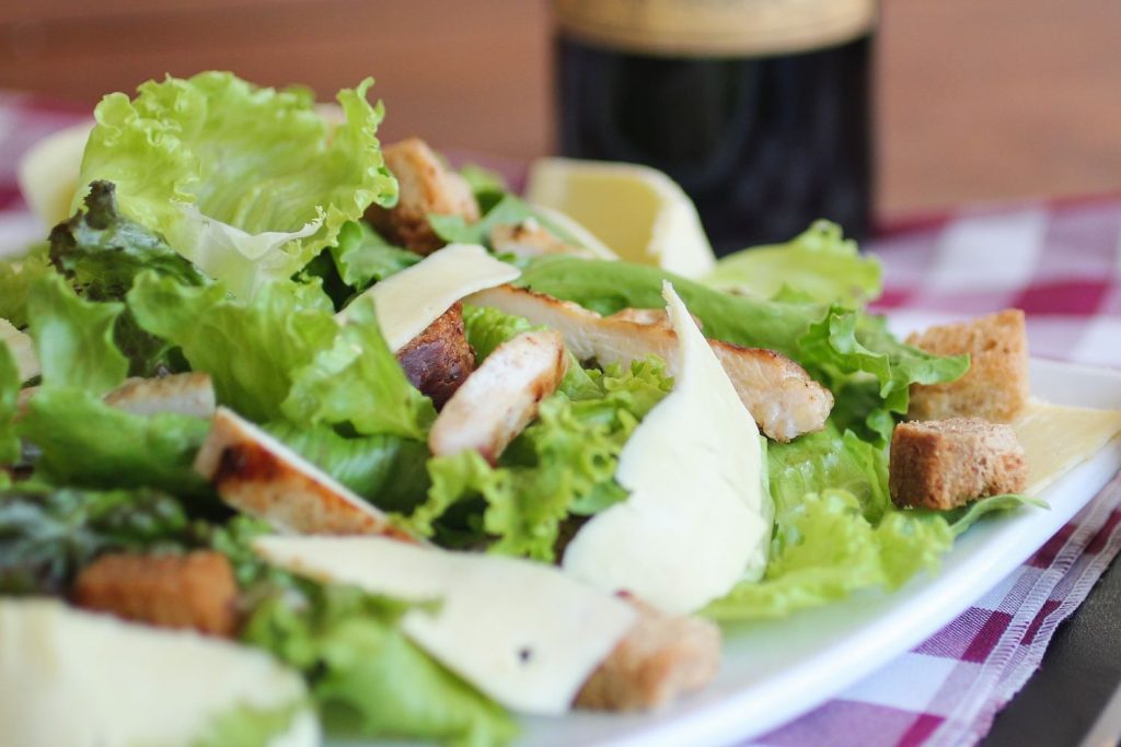 Ensalada césar con pollo: pasos para que quede perfecta 30 Ensalada césar con pollo: pasos para que quede perfecta