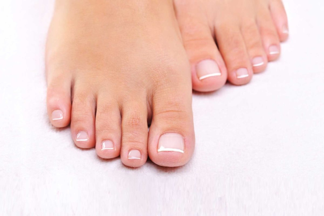 ¿Las uñas de los pies cambian de color?