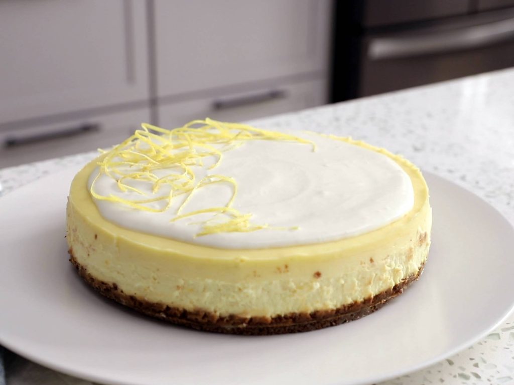 La receta de tarta de queso con solo 5 ingredientes que puedes hacer en 4 minutos