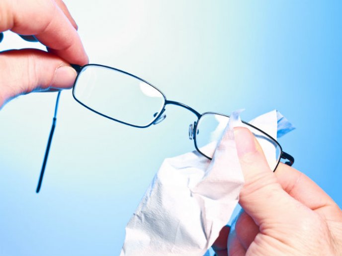 ¿Necesitas limpiar las gafas?