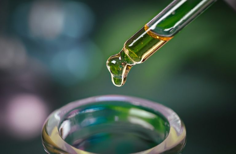 Cannabidiol: el aceite de CBD con propiedades terapéuticas